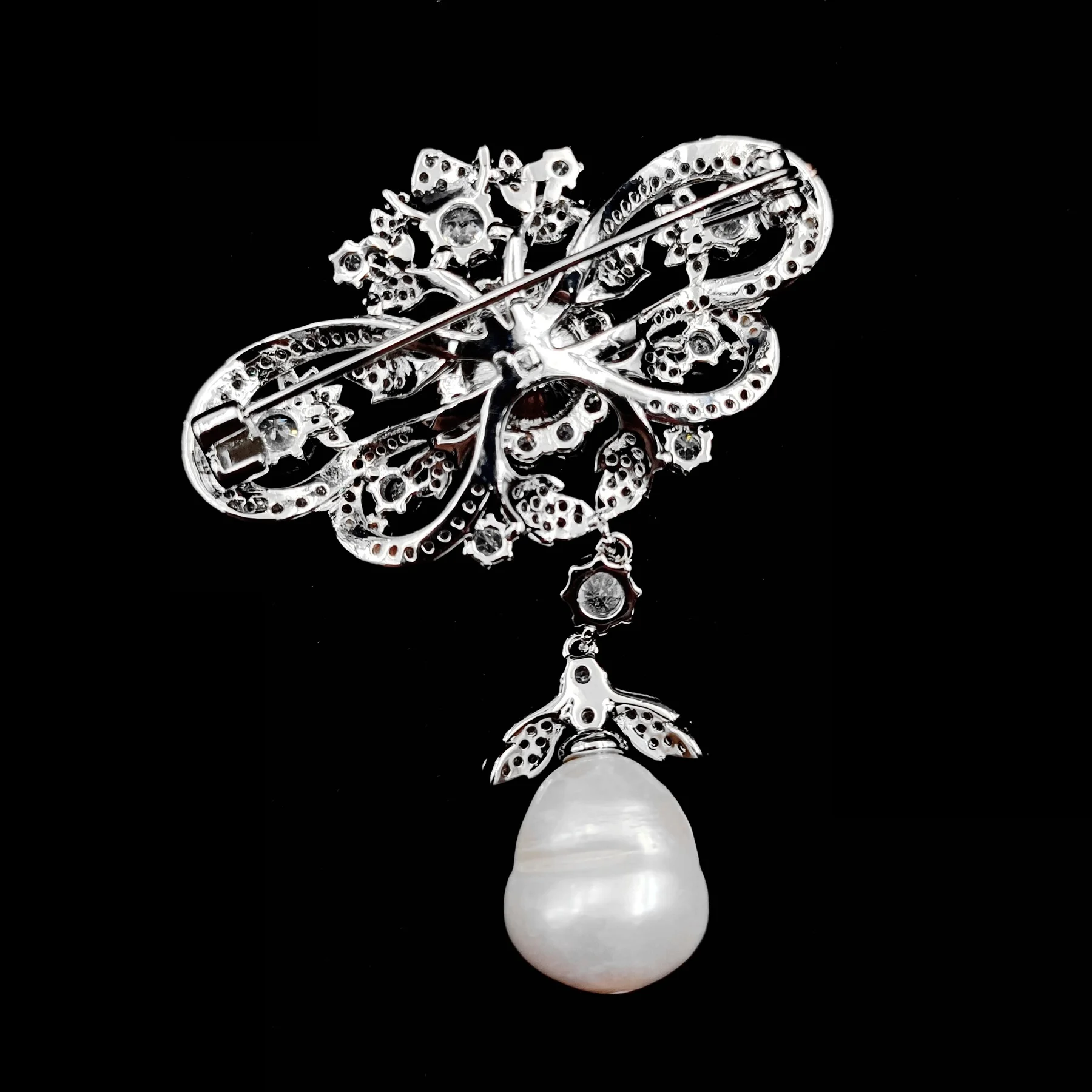 Queen Vintage Silver Tone Double Ribbon Bow & Imitated Baroque Pearl Drop Brooches Pins Edwardian Wedding Bridal Guest Accessory