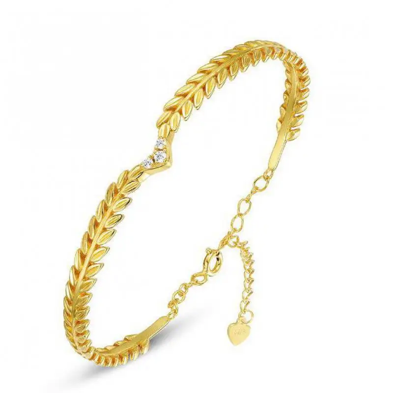 Gold Designer Bangles at best price in Thrissur by Joyalukkas India Pvt.  Ltd. | ID: 14079466830