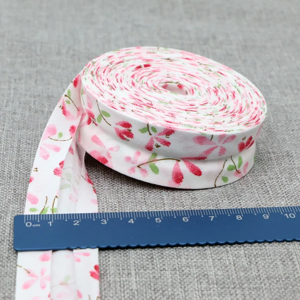 25mm/1 너비의 100% 면 인쇄 바이어스 테이프, DIY 봉제 가장자리 재료용 면 능직 바이어스 바인딩 테이프에 인쇄된 꽃