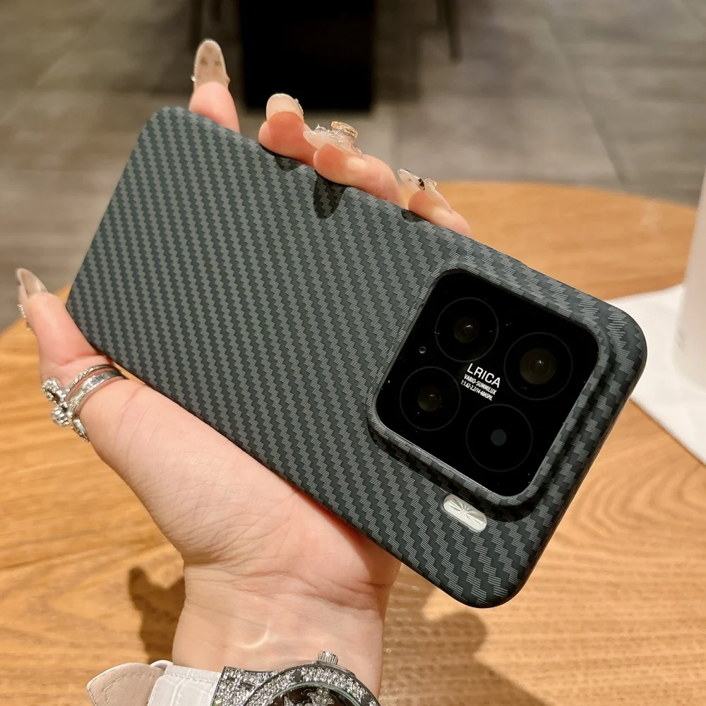 Luxury Ultra Thin Magnetic Carbon Fiber Texture Case - Shockproof Hard Matte Cover, Wireless Charging Compatible