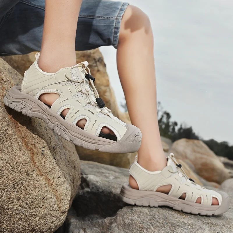 Men's Sports Sandals Summer Baotou Breathable Anti-collision Sandals Comfortable Outdoor Hiking Shoes Non-Slip Men's Roman Shoes