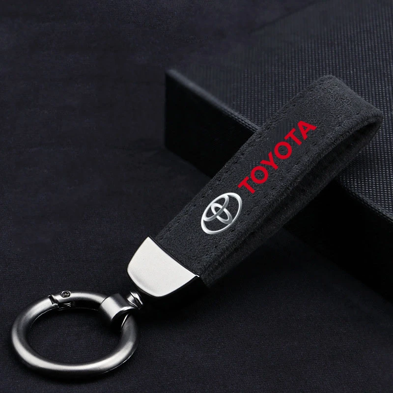 Toyota Camry Corolla C-HR RAV4 Yaris car key chain metal leather universal keys motorcycle keyring accessories