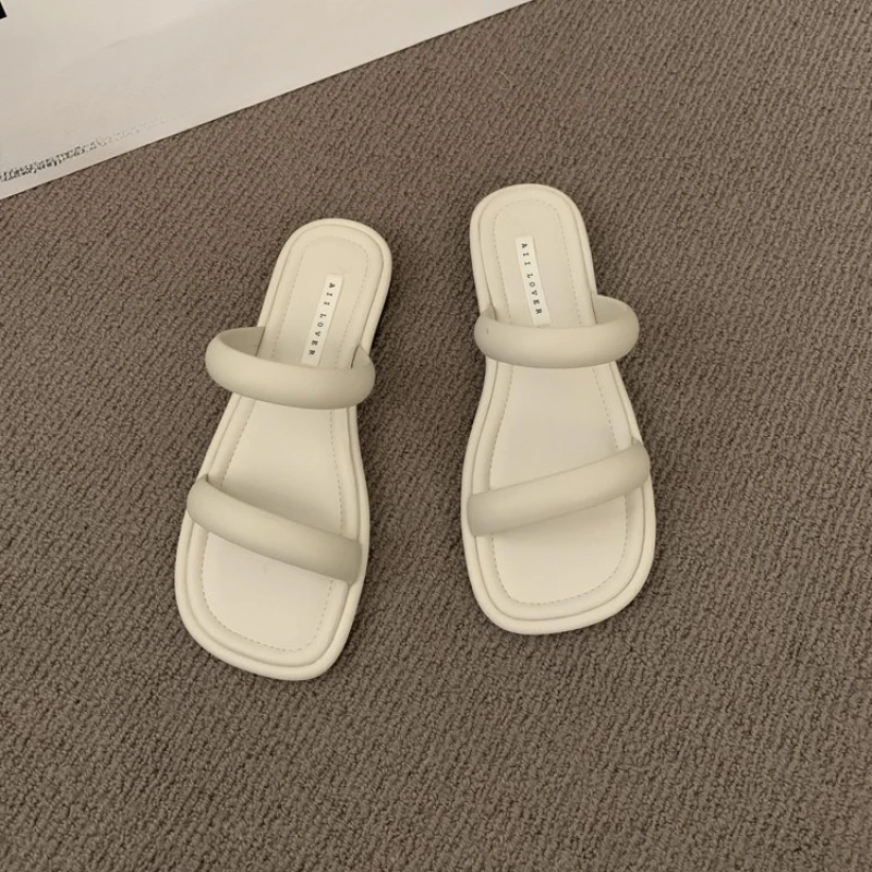 

Летние женские тапочки на плоской подошве, новинка 2024, женские тапочки с открытым носком, уличные модные легкие высококлассные тапочки на плоской подошве