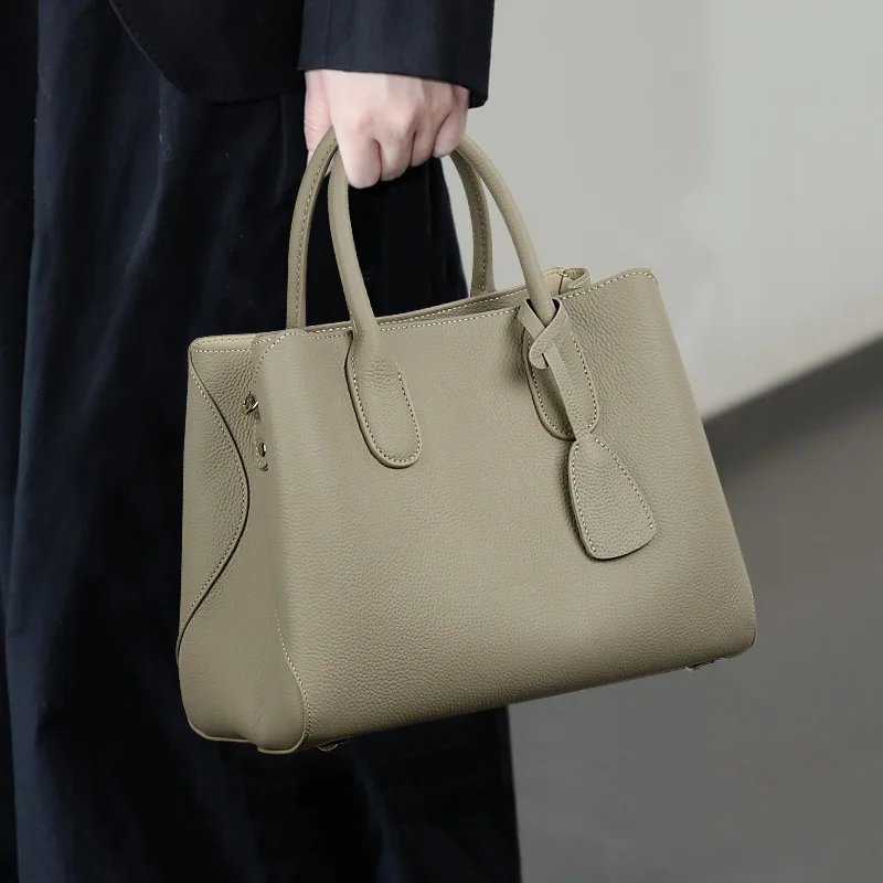 

woman New Soft genuine leather handbags