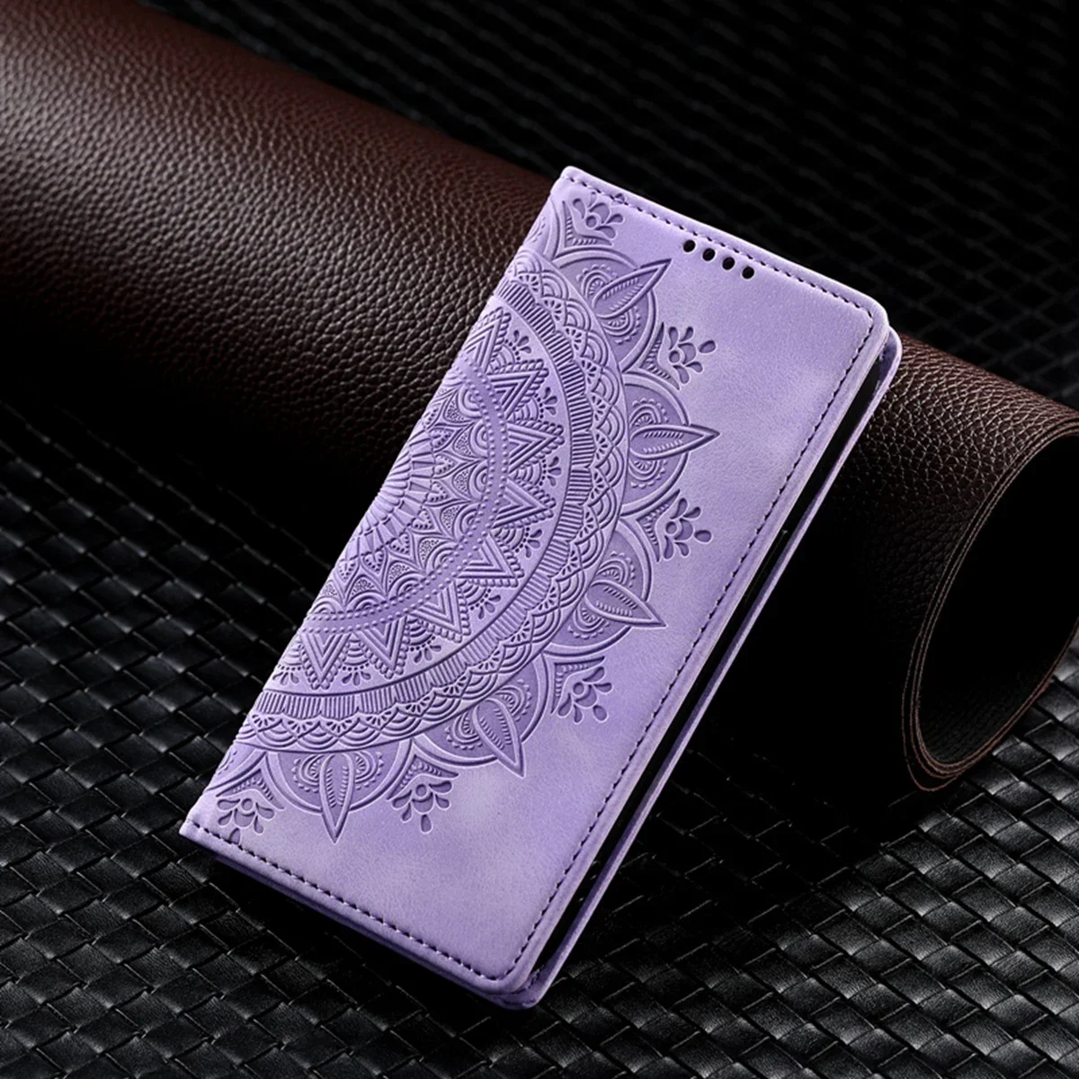 thumbnail image 1 of Funda tipo billetera con tótem en relieve y ranuras para tarjetas para iPhone 16, 15, 14, 13, 12, 11 Pro Max, 13 Pro, X, XR, 7, 8 Plus, funda de cuero con tapa magnética, 1 of 5