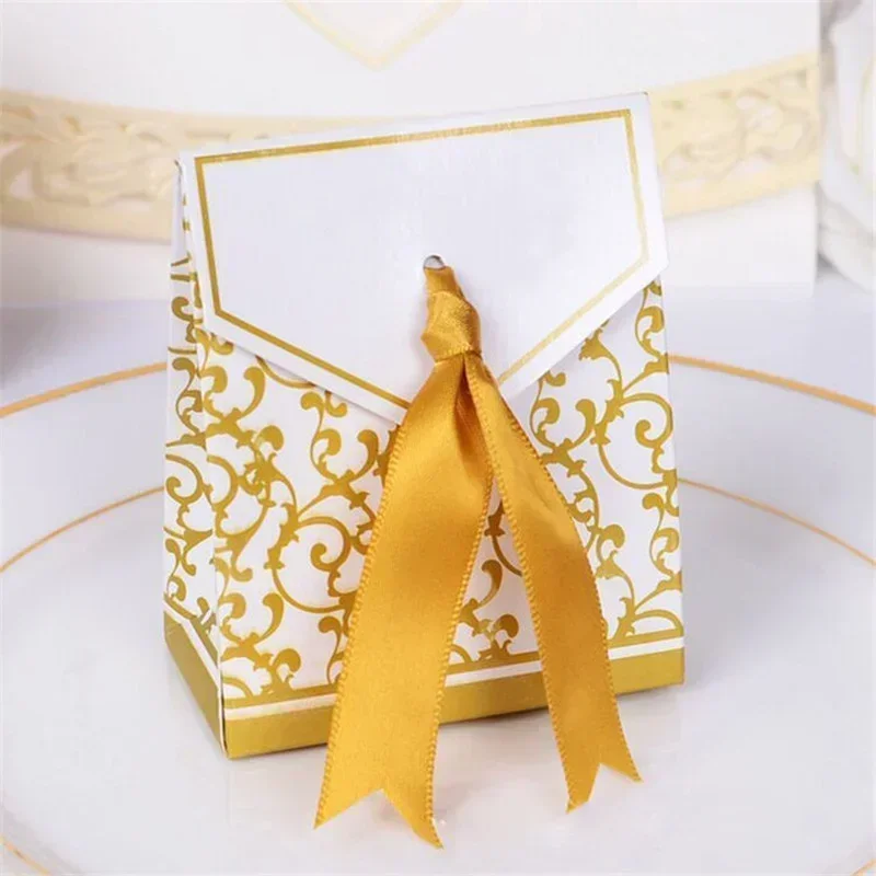 100Pcs Gold Silver Paper Candy Box Gift Bag Wedding Souvenir Packaging Baby Birthday Party Supplies Wedding Candy Chocolate Boxs