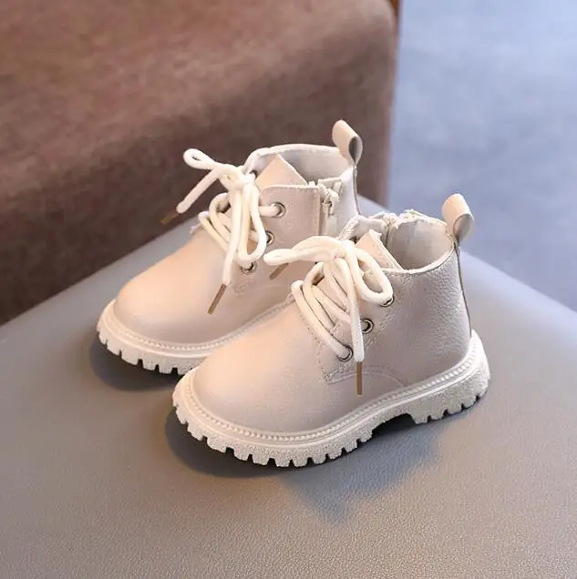 

Autumn Children Fashion Boots New Kids Leather Shoes Boys Snow Boots Winter Warm Plush Waterproof Booties Non-Slip Girls Shoes
