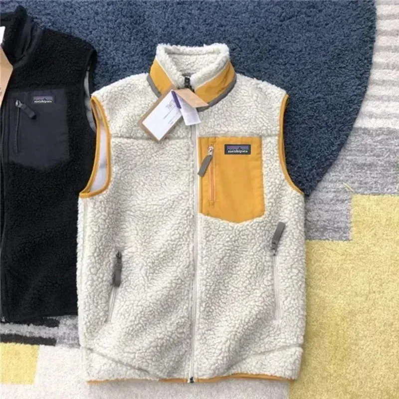 Рисунок 2 - Мужской и женский жилет MeishiPata