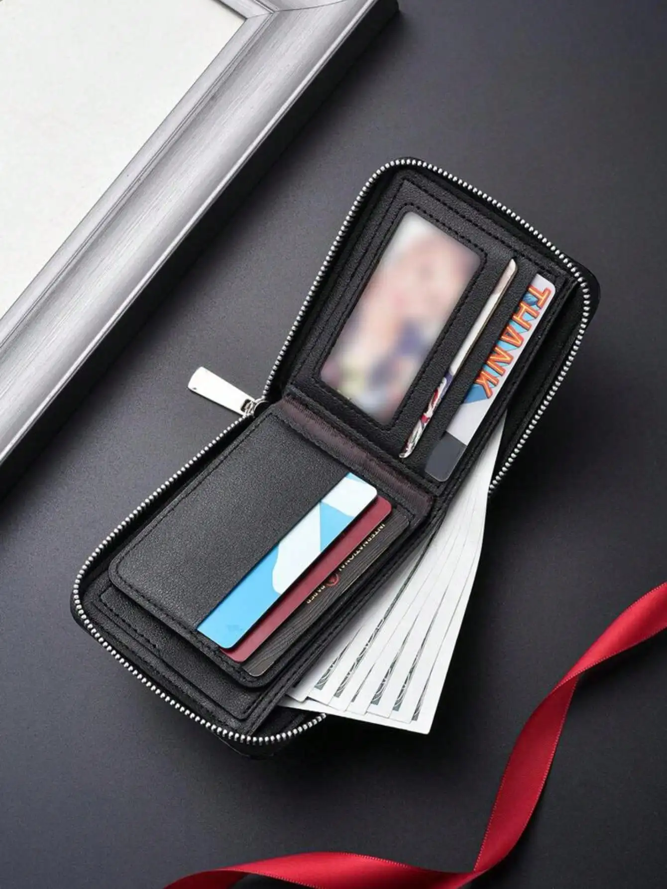 Sleek RFID-Blocking Minimalist Men's Wallet with Multi-Card Slots and Zipper
