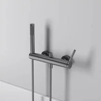 ติดผนังน้ําตก Bathtun ก๊อกน้ําห้องน้ําทองเหลืองก๊อกน้ําพร้อมหัวฝักบัวแบบใช้มือถือแปรงทอง, ปืนโลหะ, Chrome 4