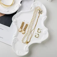 Irregular Pure White Gypsum  Tray Retro French Style Decoration Trays Home Bedroom Exquisite Desktop Jewelry Storage Ornament 2