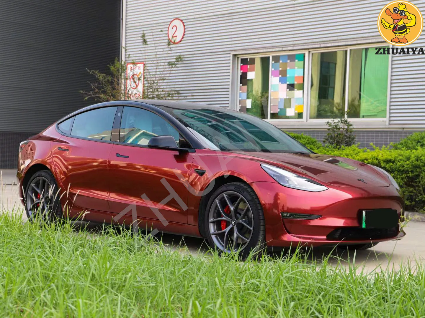 Рисунок 2 - Высококачественные автомобильные наклейки из ТПУ