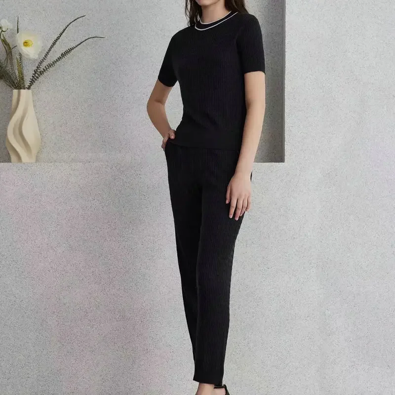 

2024 Spring and Summer Twist Weave Silk Wool Knitted Suit Women Round Neck Short-sleeved Top and Trousers Two-piece Set New