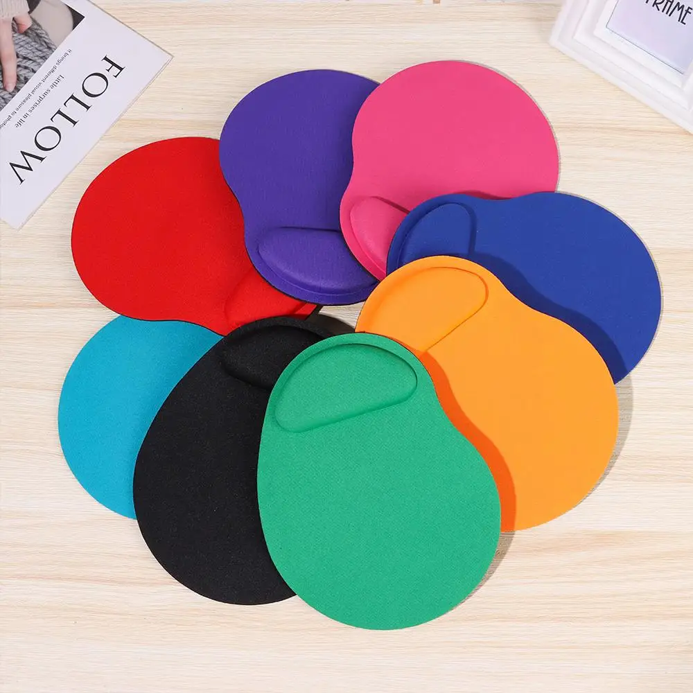 Ergonomic Wrist Rest Mouse Pad. 1