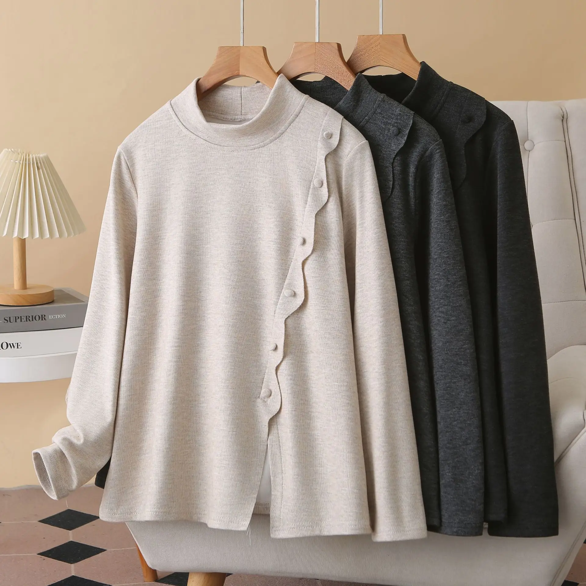 XXXXL Fashion Plus Size Woman Clothing T-Shirt Winter New Design With Button Slit Fleece Warm Long Sleeved Base Inside Tops 2555
