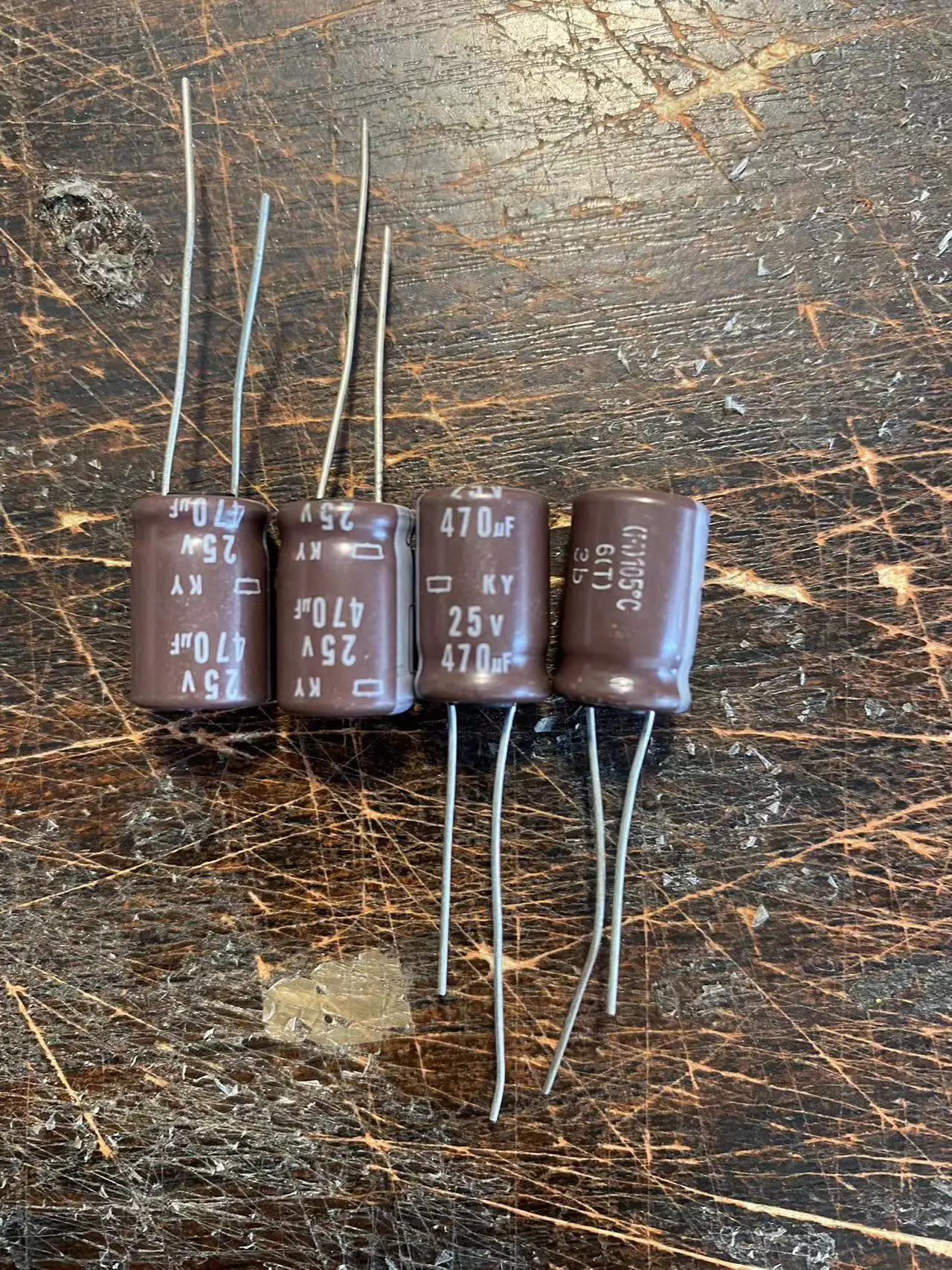 

10pcs/20pcs KY 470UF 25V NIPPON CHEMI-CON Capacitor 25V470UF 10X16 High frequency low resistance