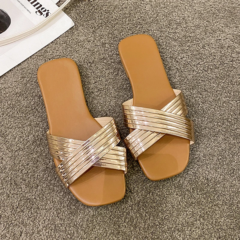 

2023 Summer New Metal Cross Women's Slippers Women's Sandals Leisure Fashion Outdoor Sports Beach Sports Comfortable Shoes