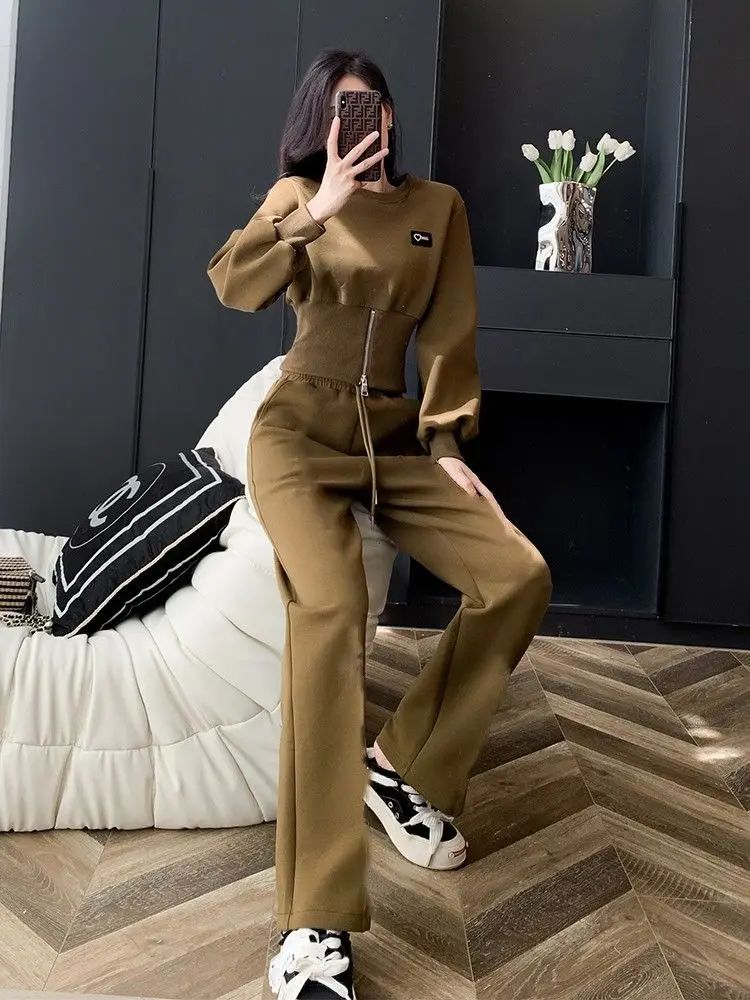 2024 Sports and Leisure Women's Set Autumn and Winter Age Reducing Fashion Slim Fit Top+Wide Leg Pants Two Piece Set
