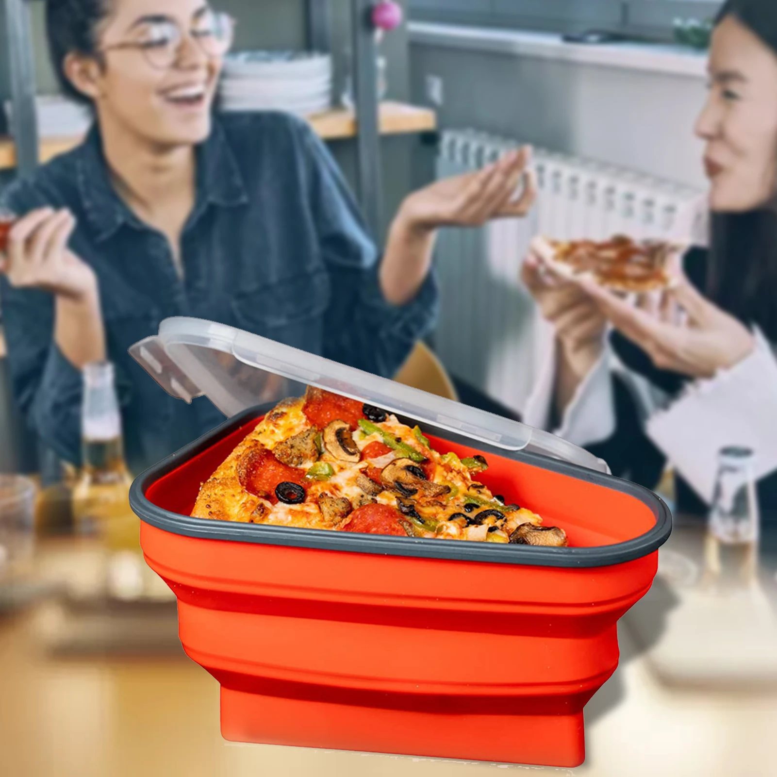 Space-saving pizza container expands to pack in more slices