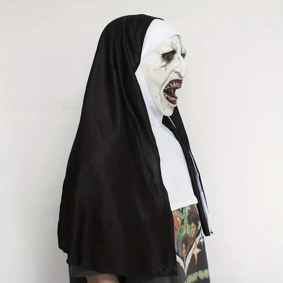 Horror The Nun Mask Cosplay Scary Bloody Demon Ghost Face Latex Masks With Headscarf Halloween Party Costume Props Deluxe