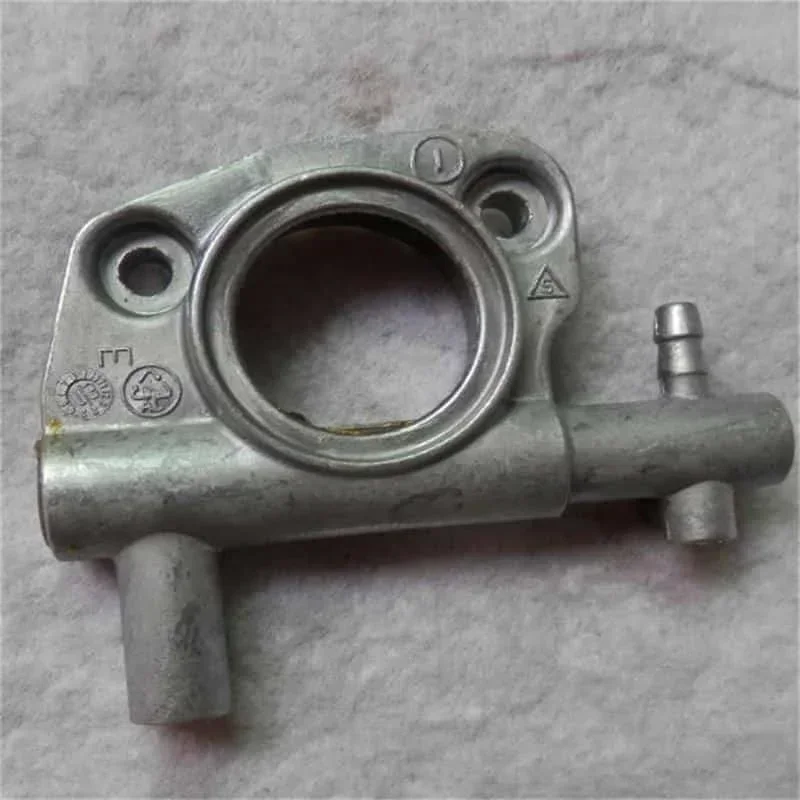 Pompa Olio Per Motosega Emak, Efco, Oleomac - Compatibile Con Modelli 170, 970, 180, 980, Gs 720 820