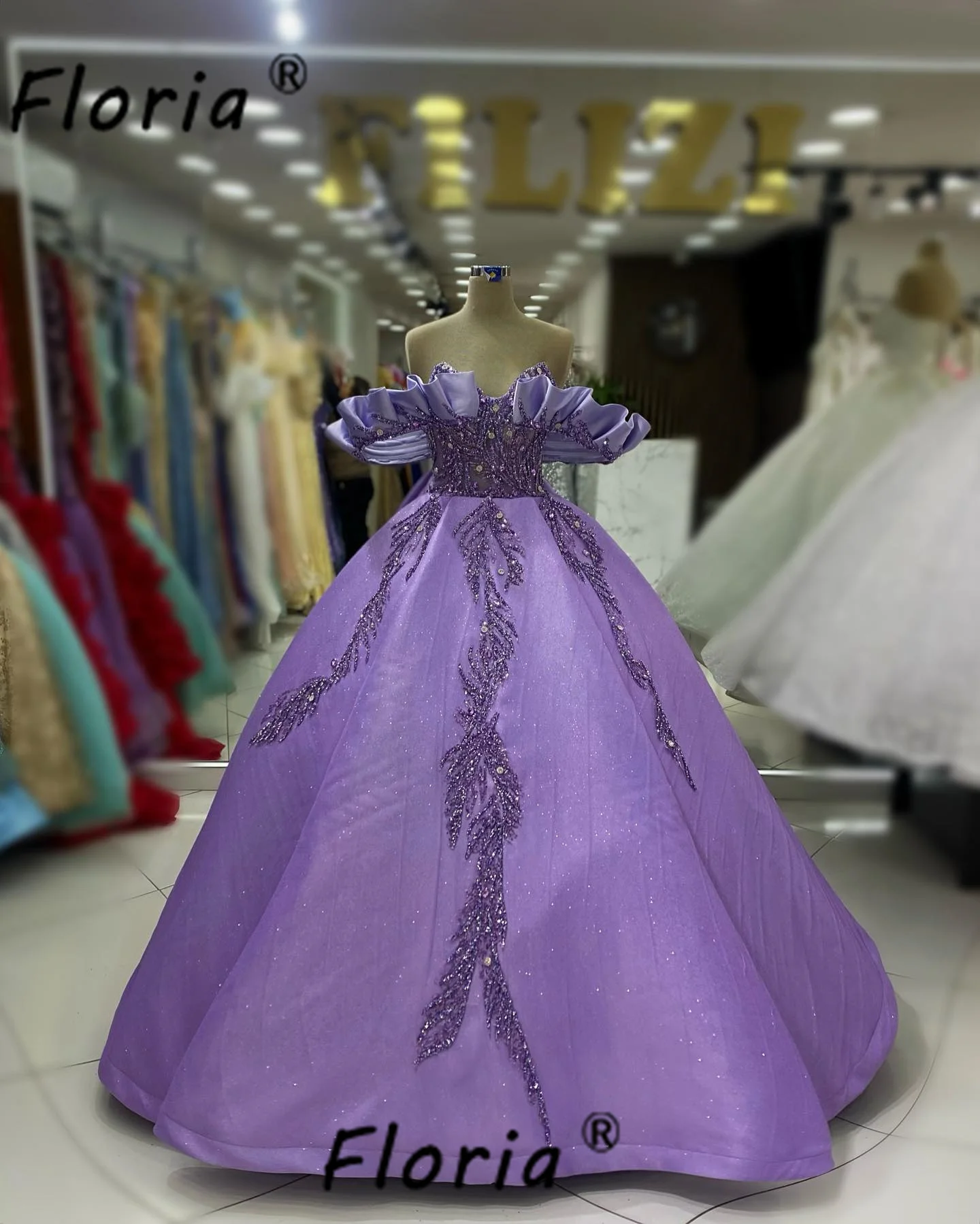 

Off Shoulder Purple Ball Gown Prom Dresses Backless Corset Wedding Party Gown vestidos de noite Plus Size