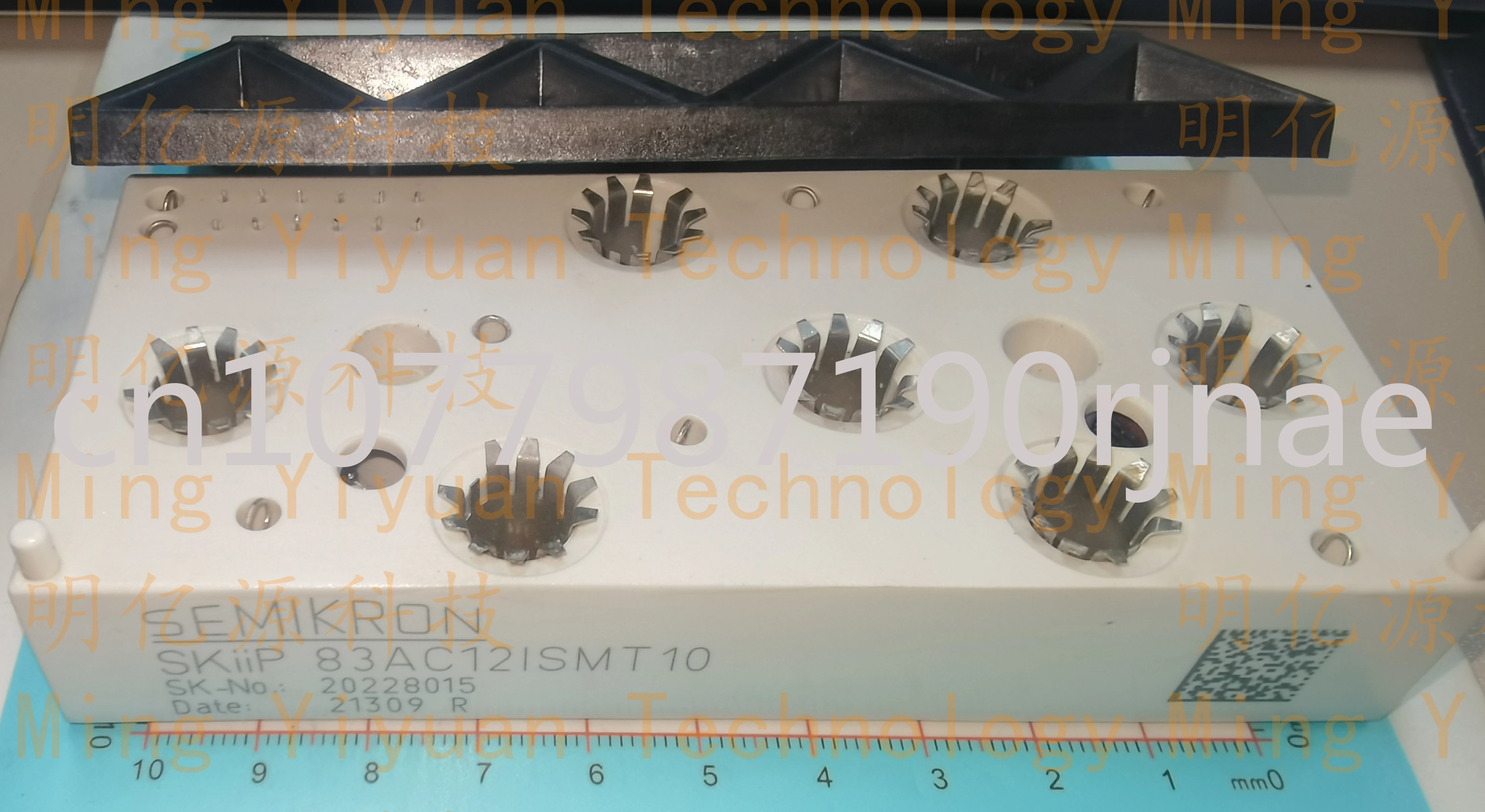 

SKiiP83AC12ISMT10 güç kaynağı modülü güç IGBT modülü kalite güvencesi