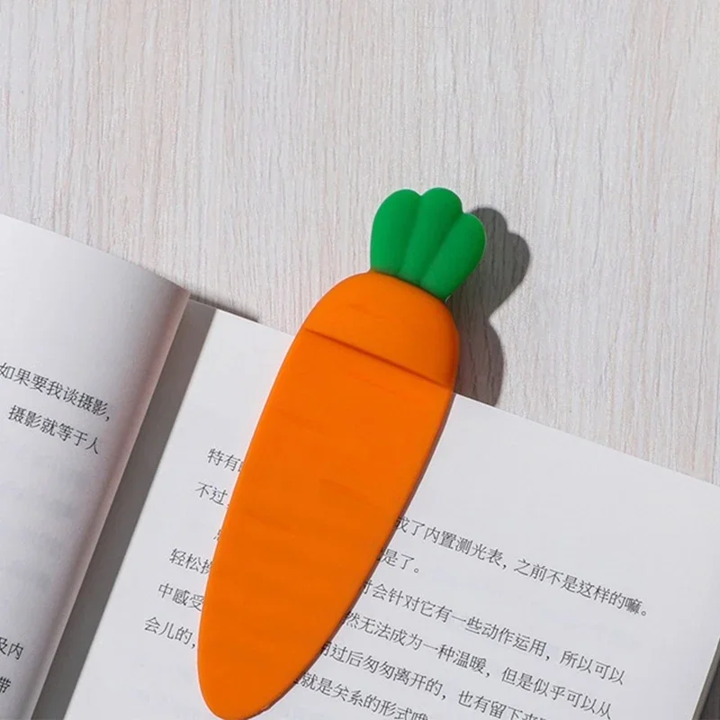 1pc Silicone Carrot Bookmark for Books