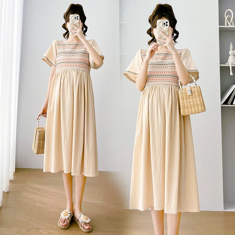 

2024 Summer Maternity Embroidery Dress Short Sleeve Square Collar High Waist Pregnant Woman Beach Dress Loose Pregnancy Clothes