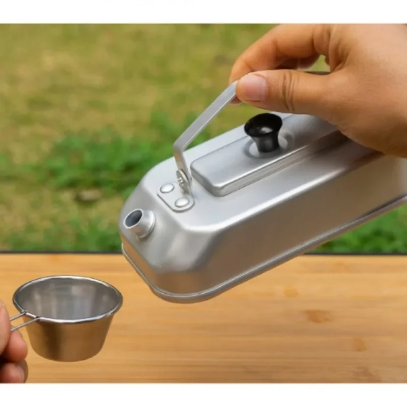 Coffee and Tea Kettle Outdoor Camping Aluminum Alloy Portable Folding Water Kettle Japanese Style Teapot for Cooking Boiling Water Brewing Coffee