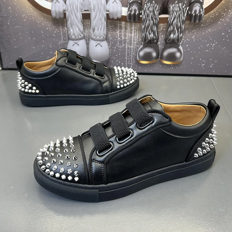 

mens luxury fashion rivets shoes black white genuine leather shoe singer DJ stage dresses breathable sneakers stylish footwear