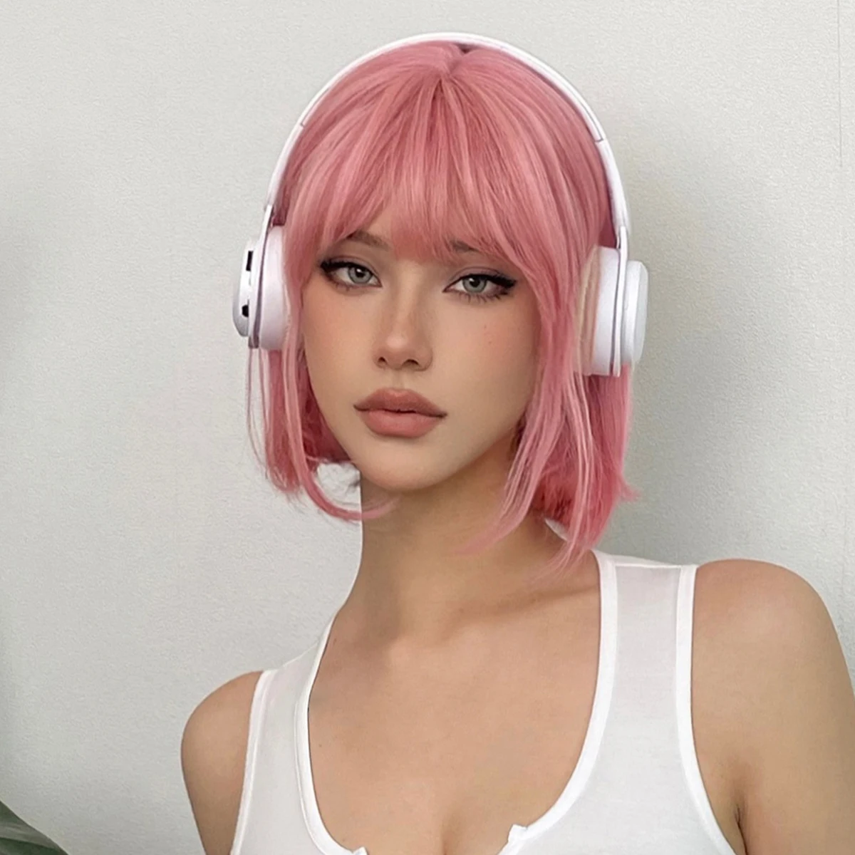 Synthetic Wig Short Straight Bob Pink Natural Hair with Bangs for Women Cosplay Cute Heat Resistant Fiber