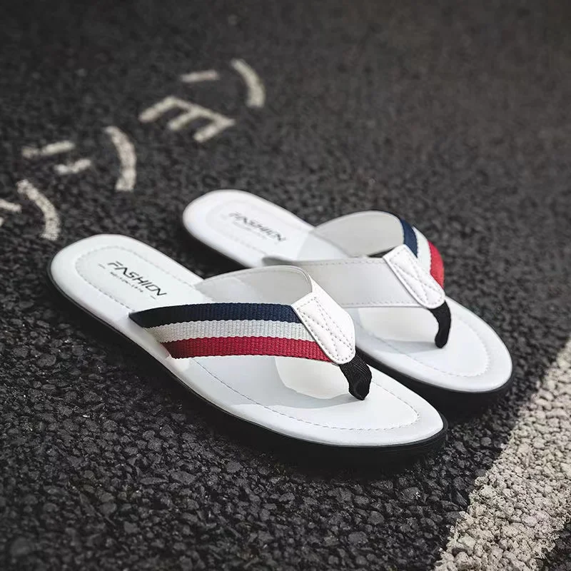 

Qmaigie Men slippers Fashion Leather flip flops men 2022 Handmade Outdoor Slippers Sandals Classic luxury brand designer shoes