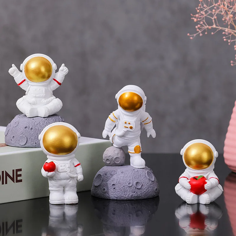 Astronaut Figurines Spaceman Moon Car Dashboard Desktop Decoration Cosmonaut  Miniatures Automotive Accessories Interior Decor - AliExpress