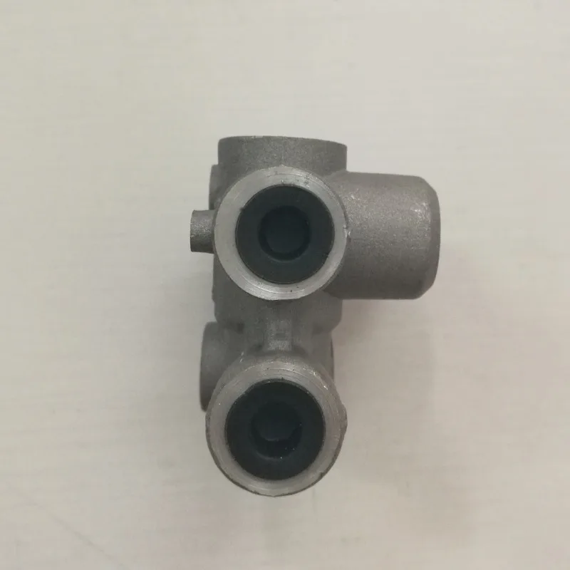 Brake Master Cylinder Proportional Valve for Chery QQ Sweet QQ3 Brake Distribution Valve Car Accessories S11-3510610