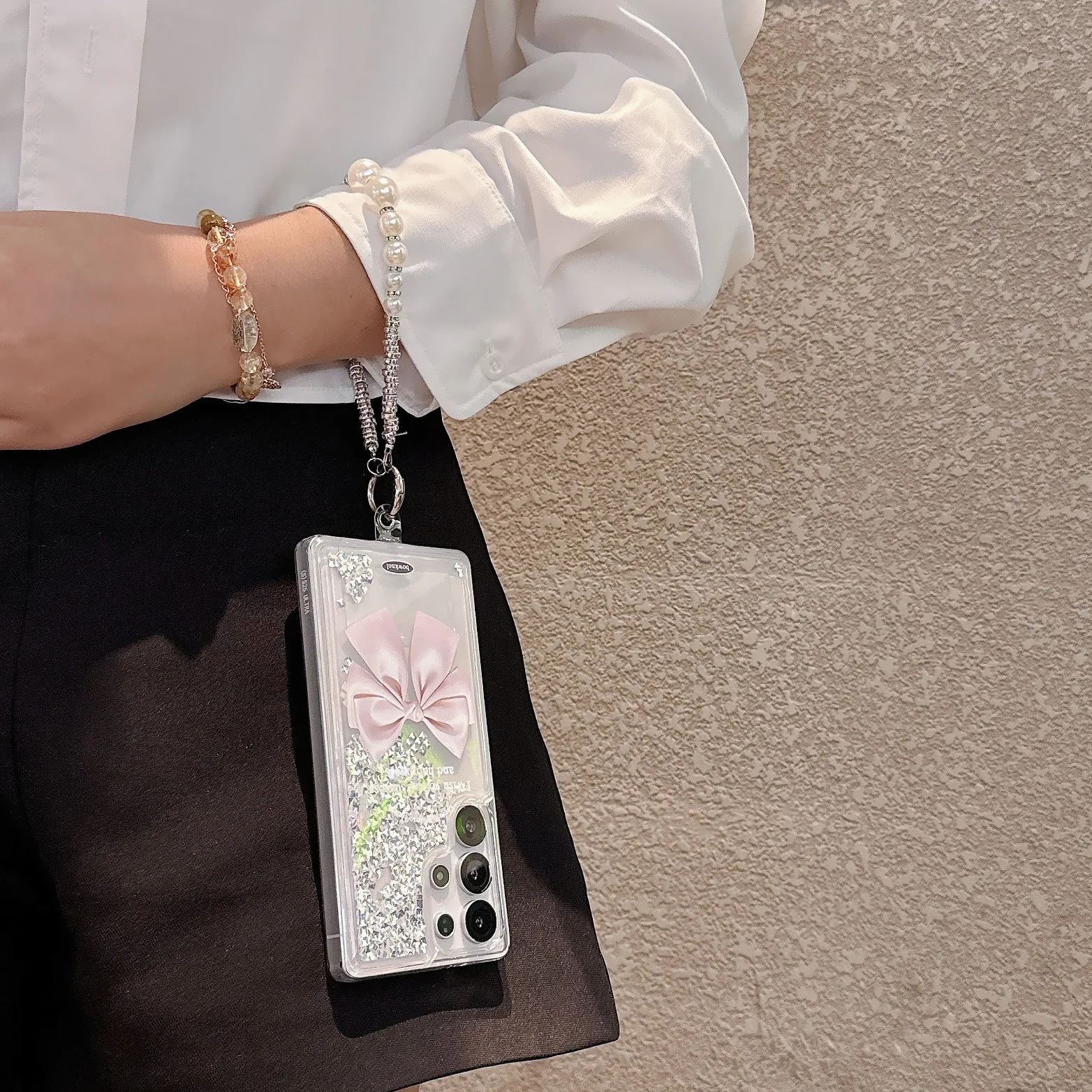 Luxury Luminous Quicksand Glitter Phone Case with Big Bow and Lanyard