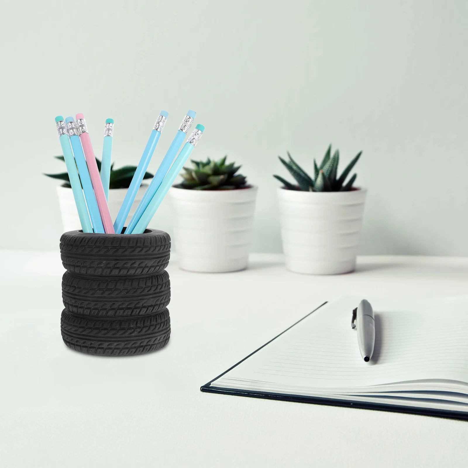 Black Tire Shaped Pen Holder Car Tire Modeling Pencil Organizer Desk Stationery Accessories Novelty Office School Supplies Desk pen holder desk organizer pen and brush holder