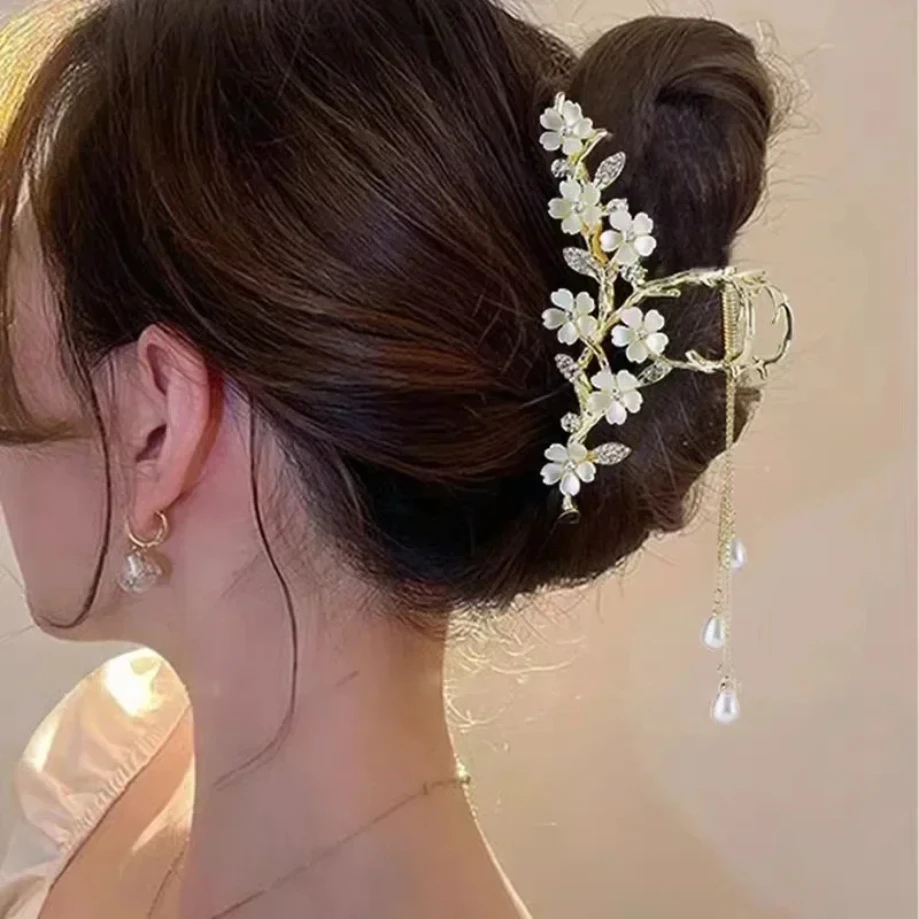 

Pearl Flower Tassel Hair Claw for Women Cute Sweet Hair Clip Girls Fashion Elegance Headdress Korean Exquisite Hair Accessoires