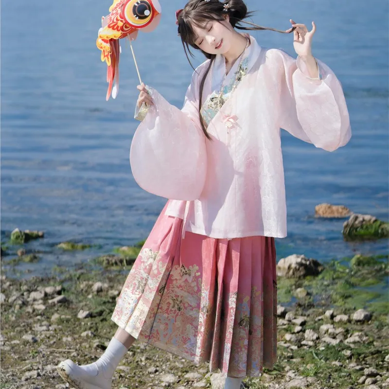 

2023 Rresale 30 Days Original Ming Chinese Style Daily Pink Short Horse Face Skirt Hanfu Daily Mamian Dress Costume