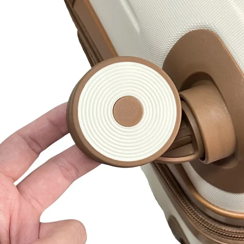 Precision-engineered silent spinner wheel detail