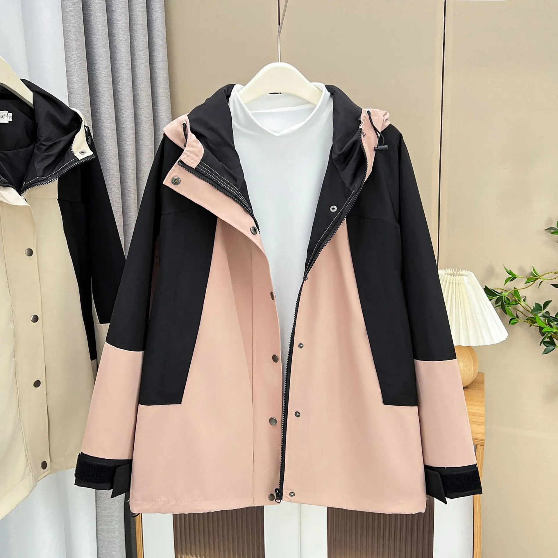 

Womens Plus Size Hardshell Jacket Autumn Casual Clothing Fashion Color Contrast Design Hooded Outwear Curve Coats F71 3080