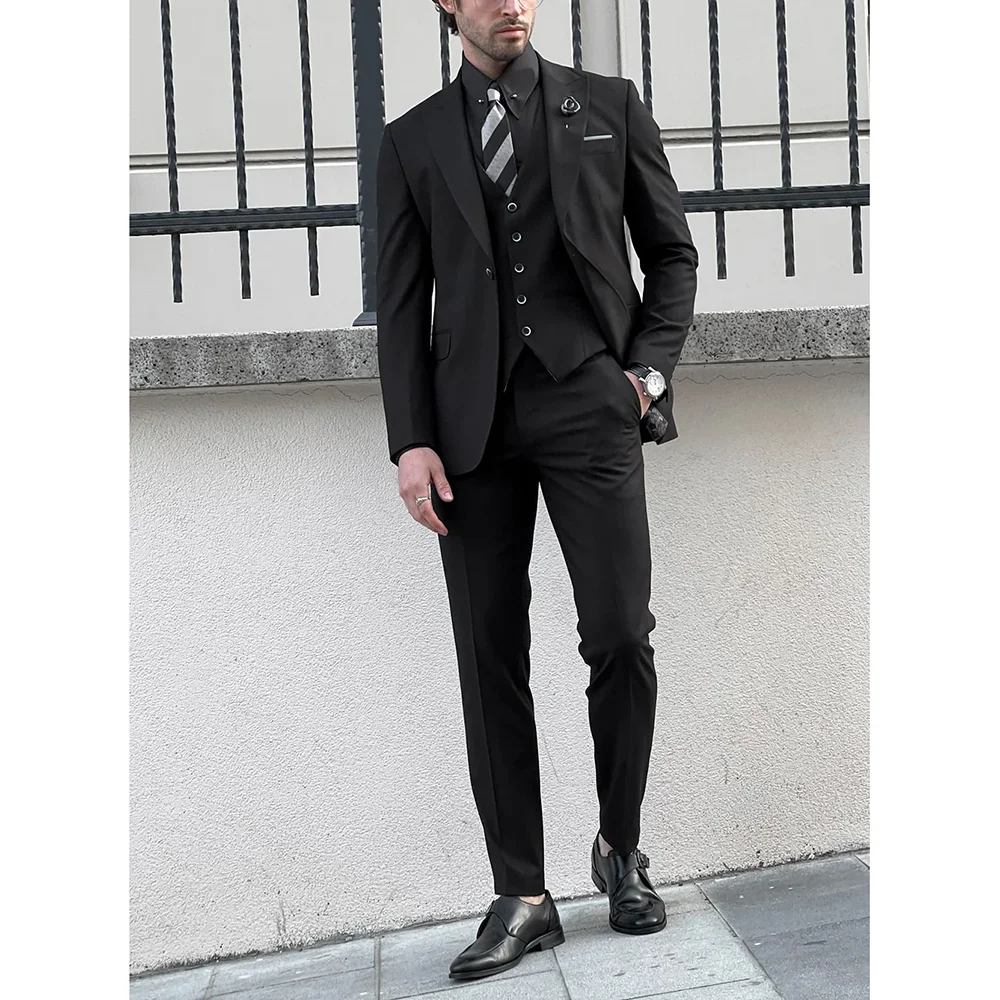 

Black Peak Lapel One Button Men Suits 3 Piece Elegant Solid Prom Wedding Groom Tuxedo Smart Casual Suit (Blazer+Vest+Pants)