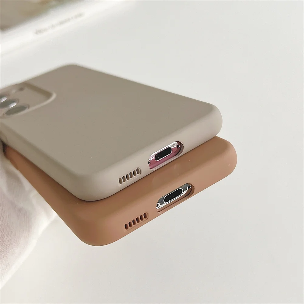 Luxury Liquid Silicone Solid Color Soft Case with Lens Protection and Shockproof Cover