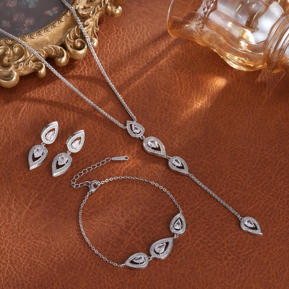 Klassisches Schmuckset mit Wassertropfenform und Zirkon-Intarsien, 2/3/4 Stück, für Frauen, Paare, Urlaubsgeschenkset, Party-Alltagsschmuck – Detail 10