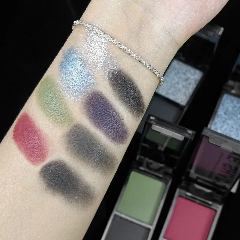 Smoky Glitter Blue Eyeshadow Palette 2-Color Red Black Green Matte Eye Shadow Dark Punk Eyes Pigment Halloween Eyeshadow Makeup