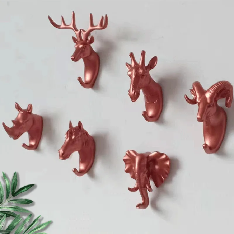 Vintage-Style Deer Head Wall Hanging Hook for Clothes and Accessories