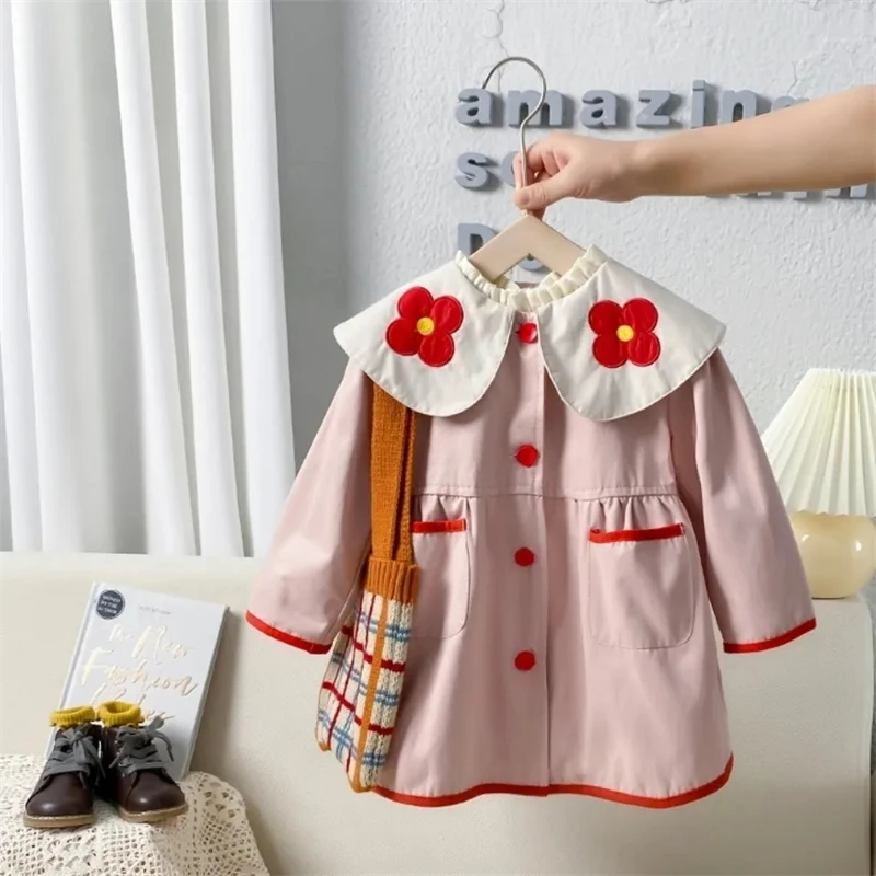 

Spring Autumn Trench Coat For Girls Patchwork Cute Flowers Lapel Long Jacket Baby Girl Windbreaker Sweet Children New Outerwear