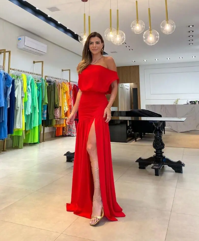 

Fashion One Line Neck Split Floor Sweeping Holiday Dress