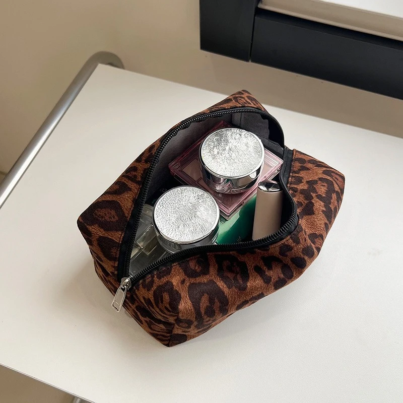Large Women Leopard Cosmetic Bag Box Shaped Zipper Make Up Bag Travel Washing Makeup Organizer Beauty Case Makeup Pouch Purse