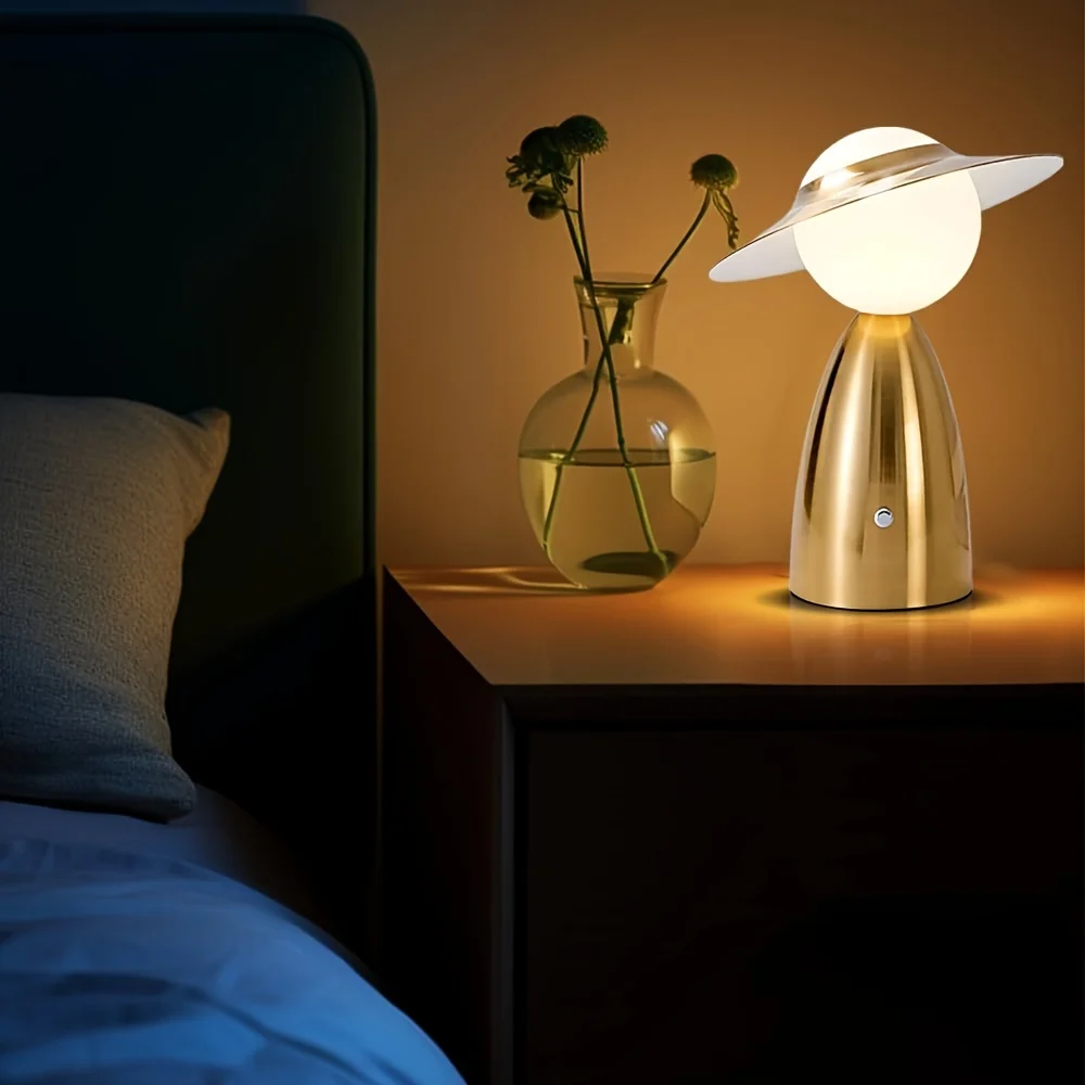 Table Lamp Image 4